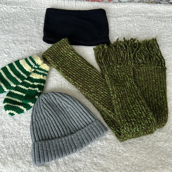 Neck Warmer scarf, mittens, and Zara hat - Picture 10 of 10